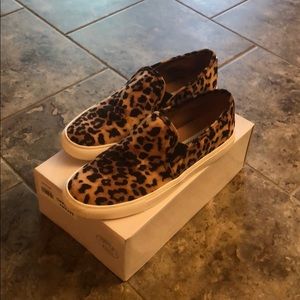 Women’s, Steve Madden 9.5 Leopard shoes, like new!